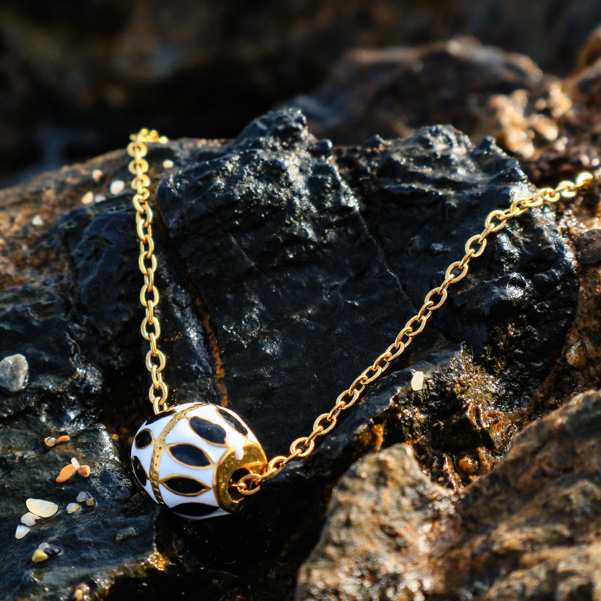 Necklaces Jet Black Luminus Link Necklace