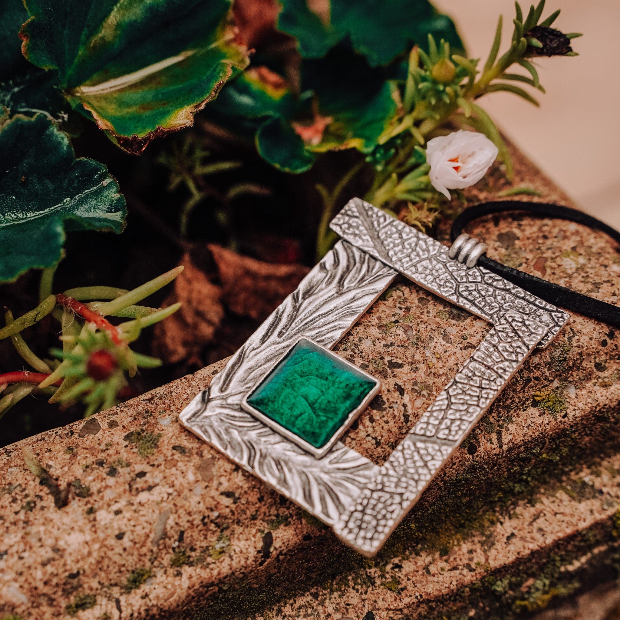 Necklaces Noreth Necklace