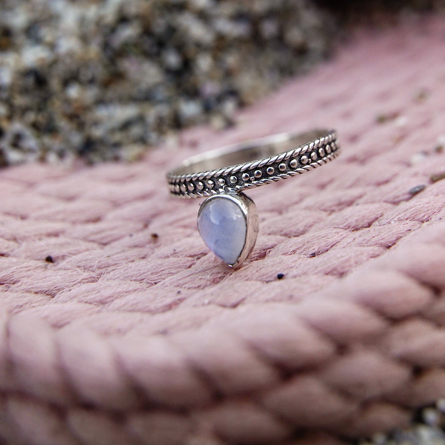 Rings Milk & Moon Ring
