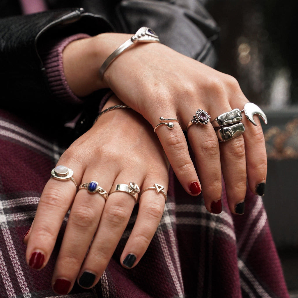 Rings Silent Form Ring